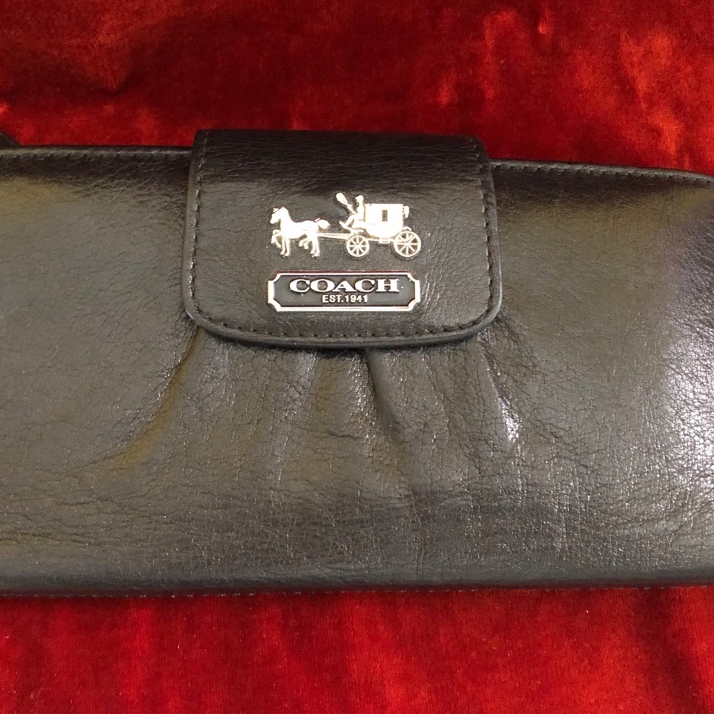 Coach Wallet Navy Blue with Zip Pocket